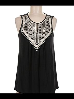 Green Envelope Black Tank with Ivory Embroidered Crew Neck - Size Medium